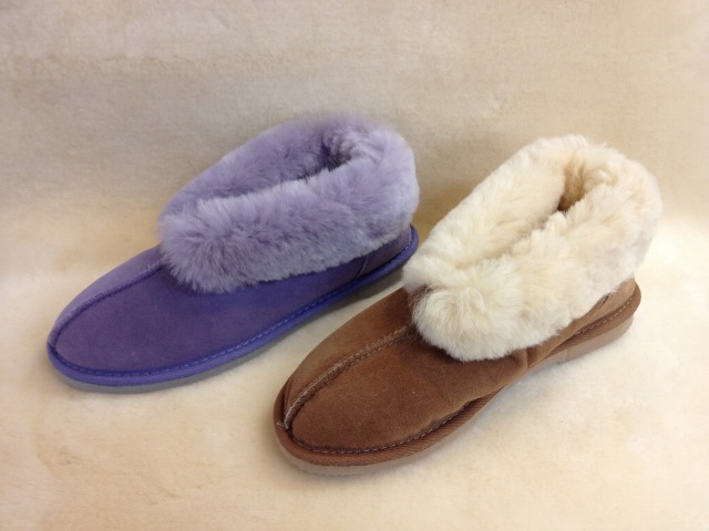 Sheepskin Footwear Image - 10