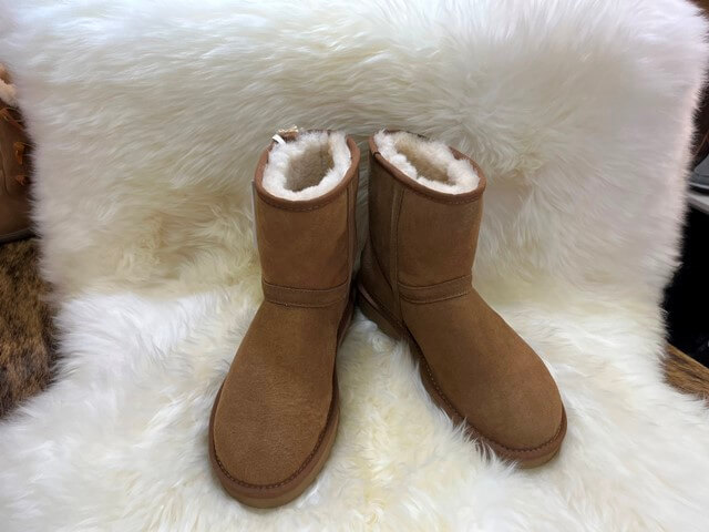 Sheepskin Footwear Image - 35