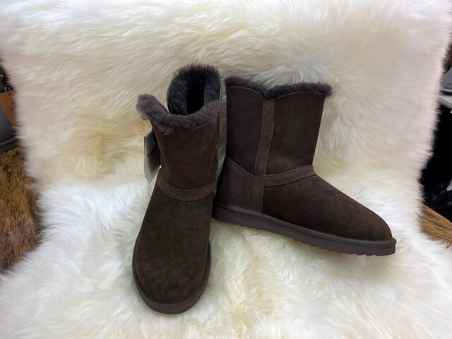 Sheepskin Footwear Image - 37