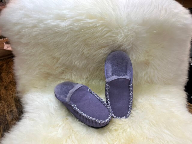 Sheepskin Footwear Image - 44