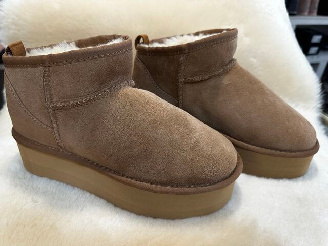 Sheepskin Footwear Image - 51